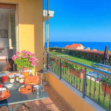 Апартаменти Il Poggiolo Діано-Марина