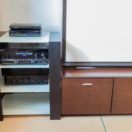 Il Poggiolo * 迪亚诺马里纳